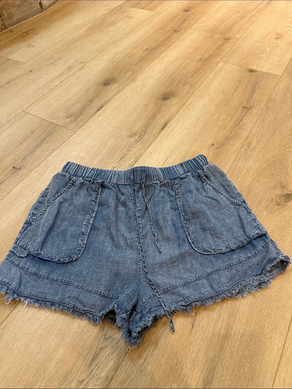 Doe and Rae Lightweight Denim Drawstring Women's Shorts - Blue